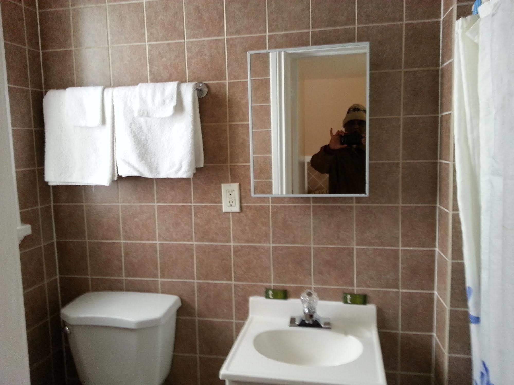 Pleasant Stay Motel Ancaster Экстерьер фото