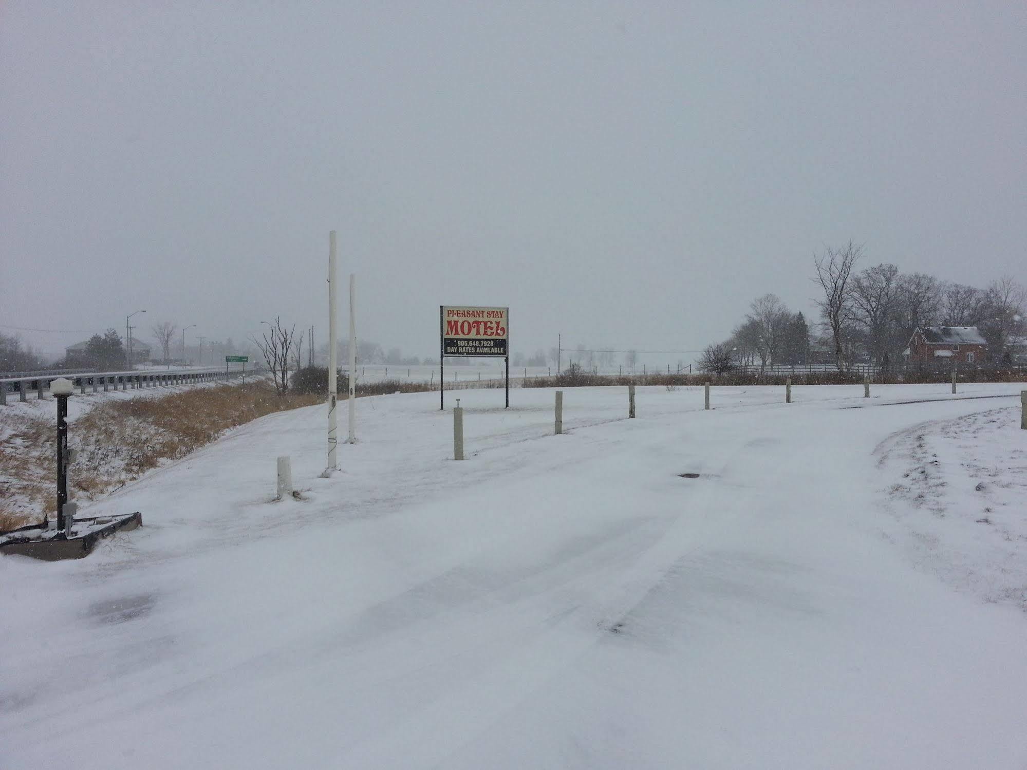 Pleasant Stay Motel Ancaster Экстерьер фото
